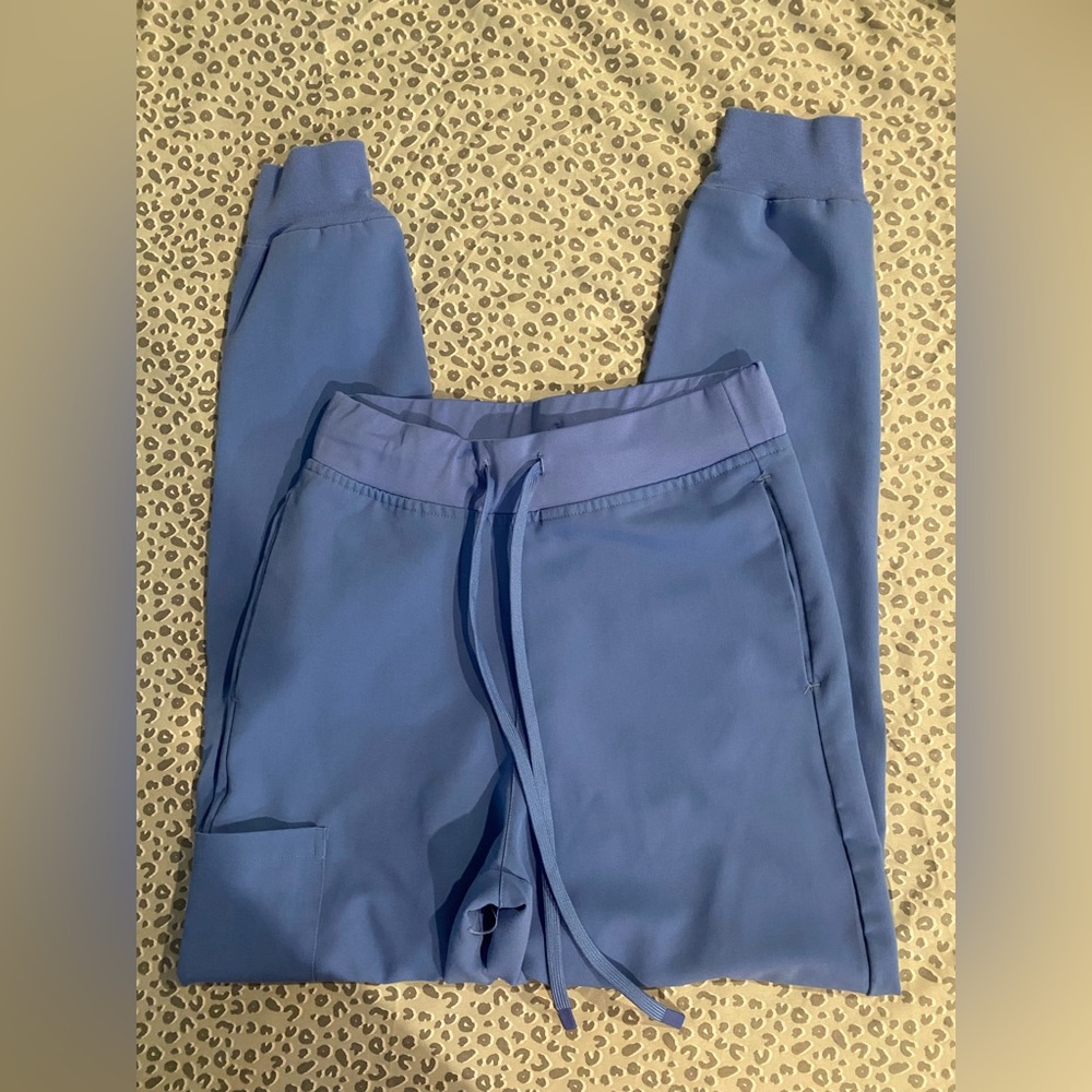 Mandala ceil blue scrub set